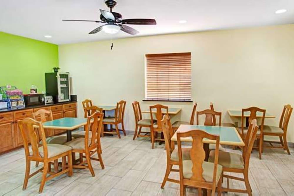 Ocean Breeze Inn St. Augustine Beach Экстерьер фото