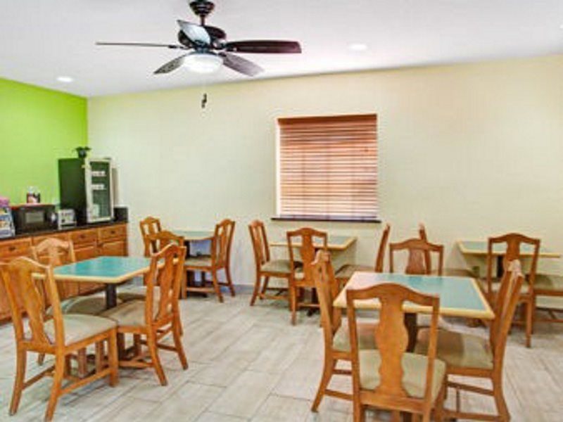 Ocean Breeze Inn St. Augustine Beach Экстерьер фото